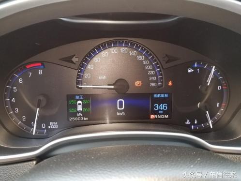 中控屏内屏坏了有什么症状,中控显示屏开裂简单的修复方法