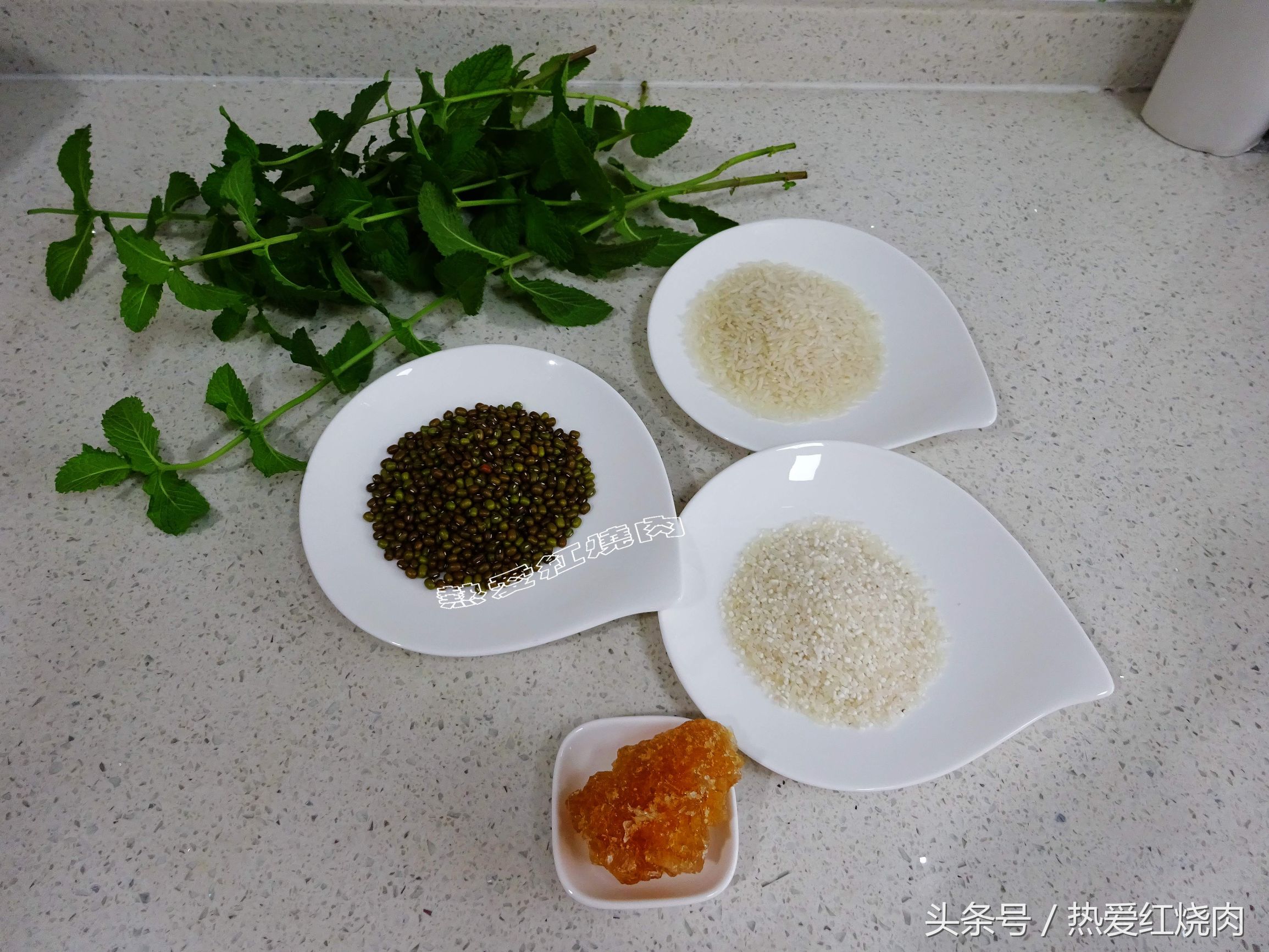 熬粥不稀不稠水比例,煮粥不是很熟吃了没事吧