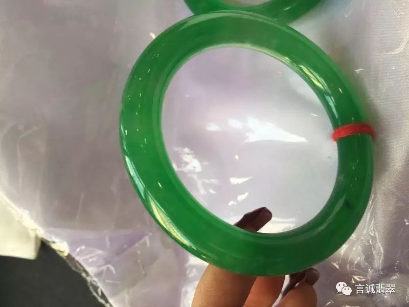 价值千万的翡翠图片,千万级翡翠图