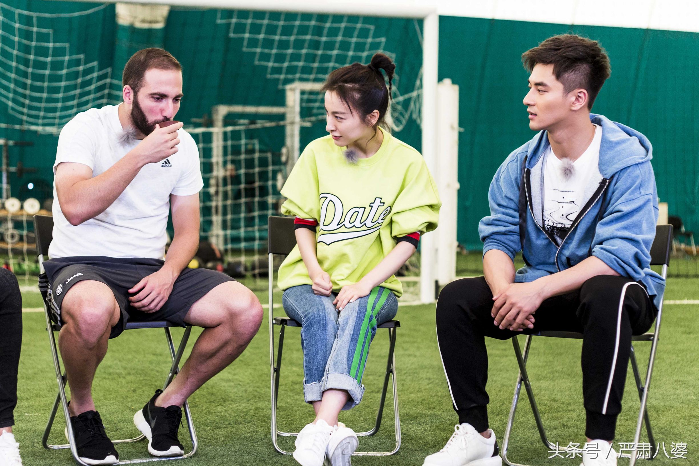 郑恺偶遇库克,遇见足球城吴昕郑凯视频