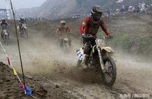 摩托车下雨骑行容易熄火,摩托车雨天熄火的有效处理方法