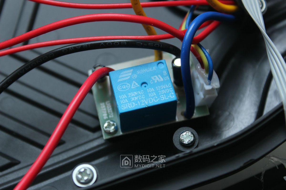 tcl车载充气泵为国产点赞,tcl汽车充气泵