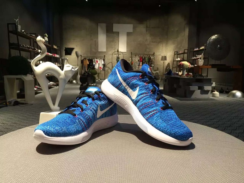 nike登月跑鞋穿搭,nikelegendreact3