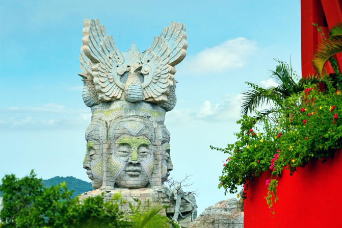 带着宝贝去旅行，遇见三亚遇见海