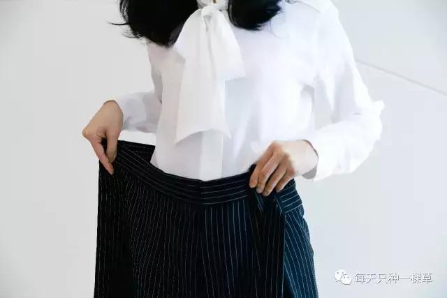 战利品｜助理*妞小**跟我出了一趟差，居然买了这么多！