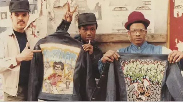 嘻哈起源于贫民窟,嘻哈服装发展