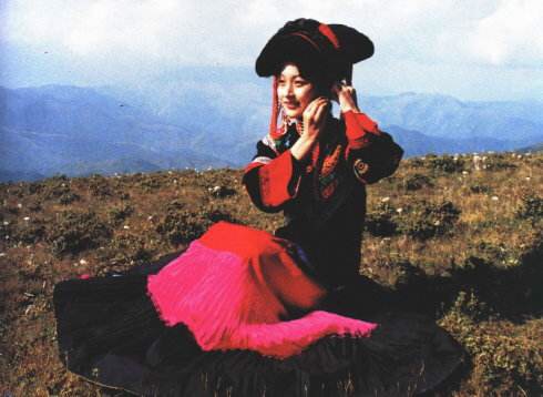 踏古采风,走进彝族村寨感受美好乡愁