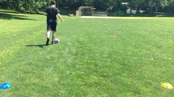 教你快速摆脱停球和转身一气呵成,哈维停球摆脱集锦