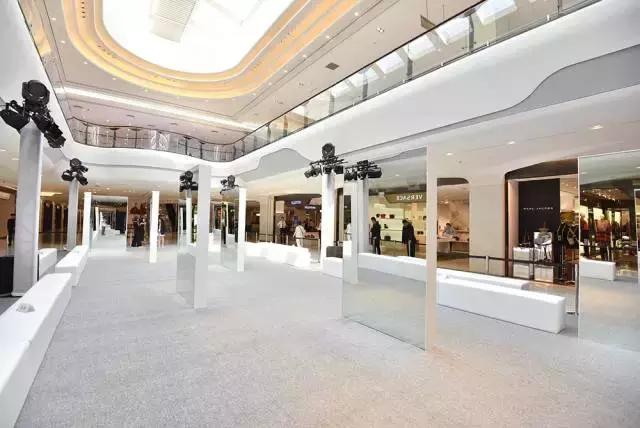 关晓彤买鞋,关晓彤新鞋