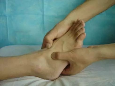 当你在球场受伤,你在球场受过的伤