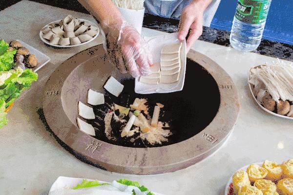 乾隆皇帝吃民间美食,清朝乾隆皇帝吃美食