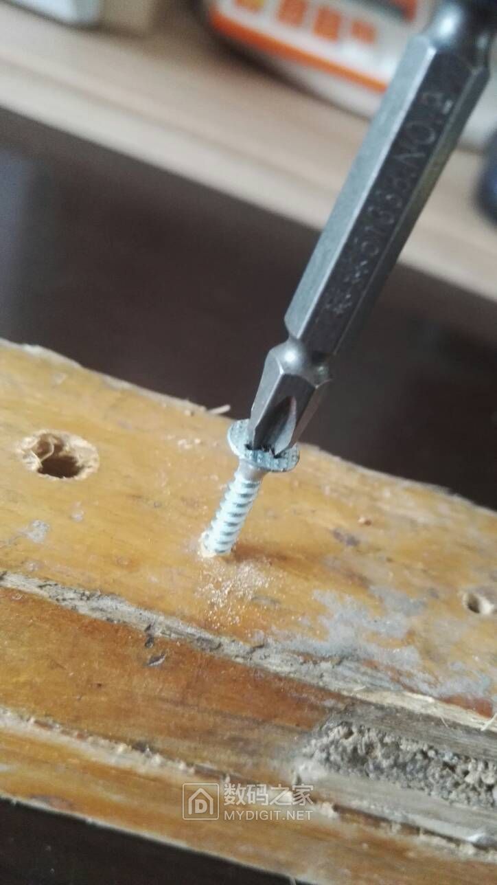 boschgo手持电动螺丝刀评测,boschGO电动螺丝刀拆解视频