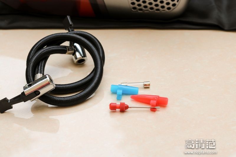 真玩会！吸尘、测压还能充气，老司机赶紧上