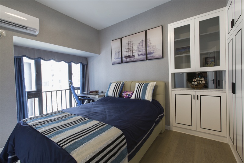 吧台做隔断属于鸡肋吗,吧台做入户隔断