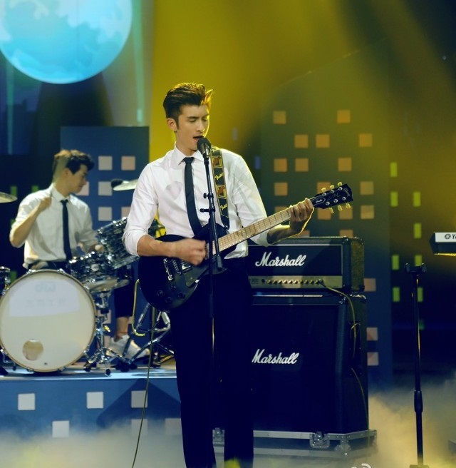 杨幂和热巴的神仙友谊,杨幂和热巴互相安利