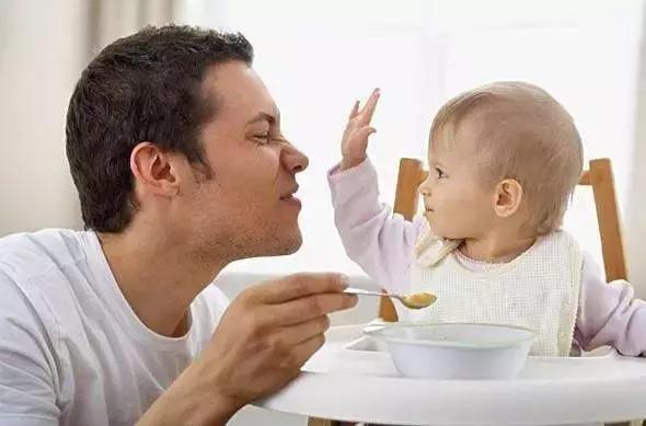 孩子爱打人的三个原因六个对策,小孩子打人要怎么纠正