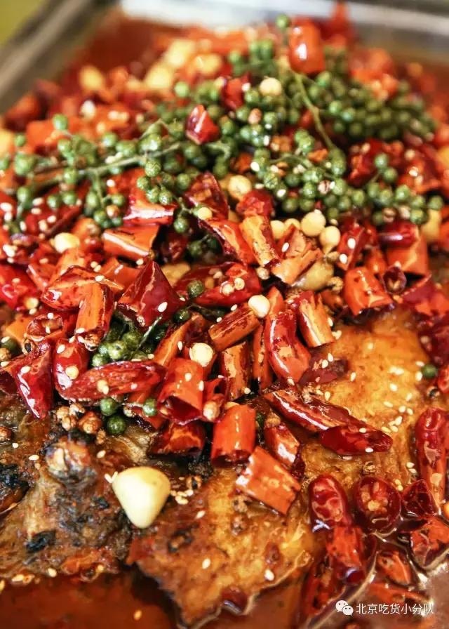 重庆老师傅二十年来的烤鱼配方,国宝级川菜大师视频