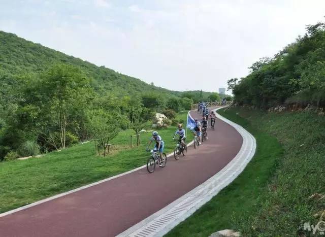 镇江有轨电车,镇江有名的塔叫什么塔