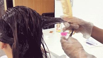 如何评价李宇春的先锋感时尚造型,李宇春怎么打扮都像中性人