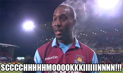 搞笑踢足球笑到吐血,爆笑踢足球