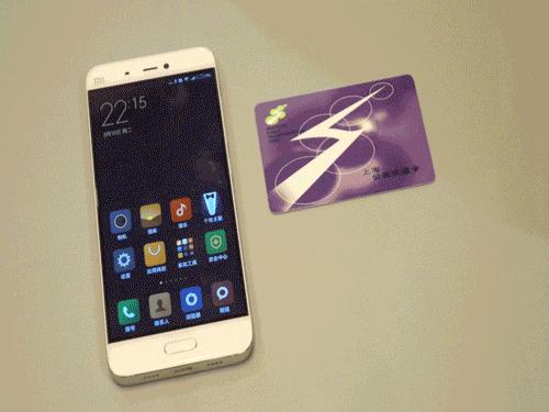 年轻人第一部旗舰机,年轻人的第一台手机小米