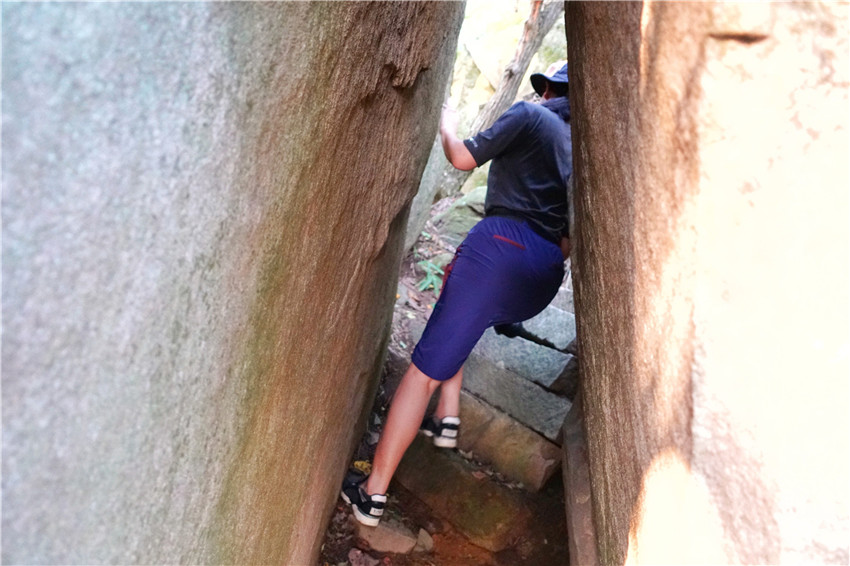 大自然山顶巨石,南天门到大别山主峰