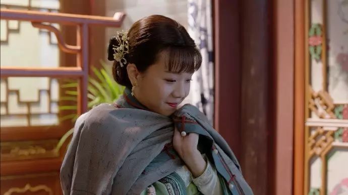 剧情已过半，主角领盒饭，反套路不断，《那年花开》的脑洞忒厉害