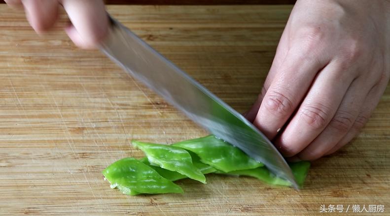 千页豆腐怎么做好吃呢视频,产妇能吃千页豆腐怎么炒才好吃呢