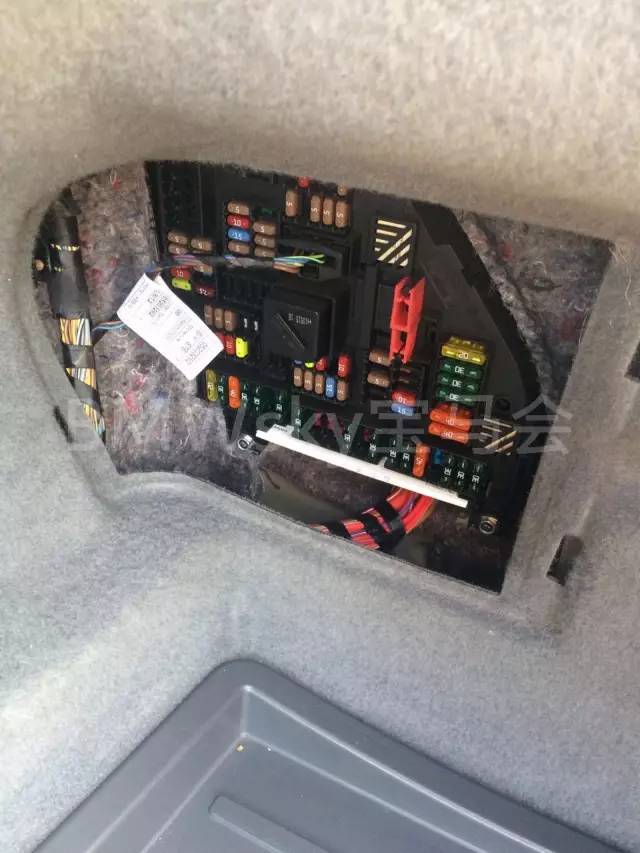 宝马点烟器不通电维修多少钱,宝马点烟器没电怎么回事