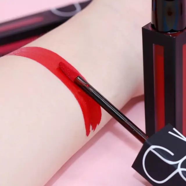 玛丽黛佳口红404嫉妒色断货了吗,买大牌口红遇到断货怎么办