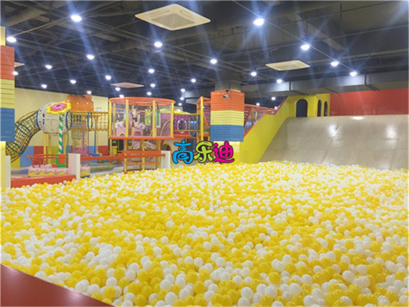 海洋球软还是硬,怎么辨别海洋板