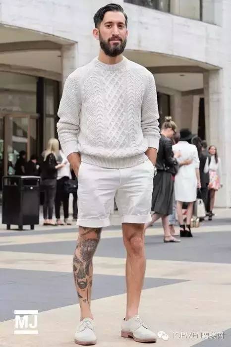 管你花枝招展，我却独爱黑白