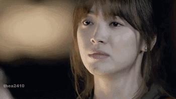 太阳的后裔为啥选宋仲基,太阳的后裔宋仲基帮宋慧乔扎头发