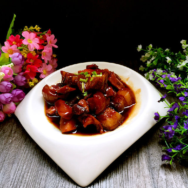 墨鱼干红烧肉煲,小墨鱼干红烧肉