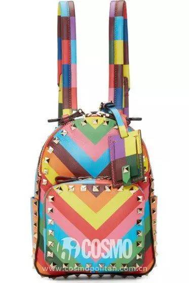 花里胡哨双肩包推荐,耐看双肩包穿搭