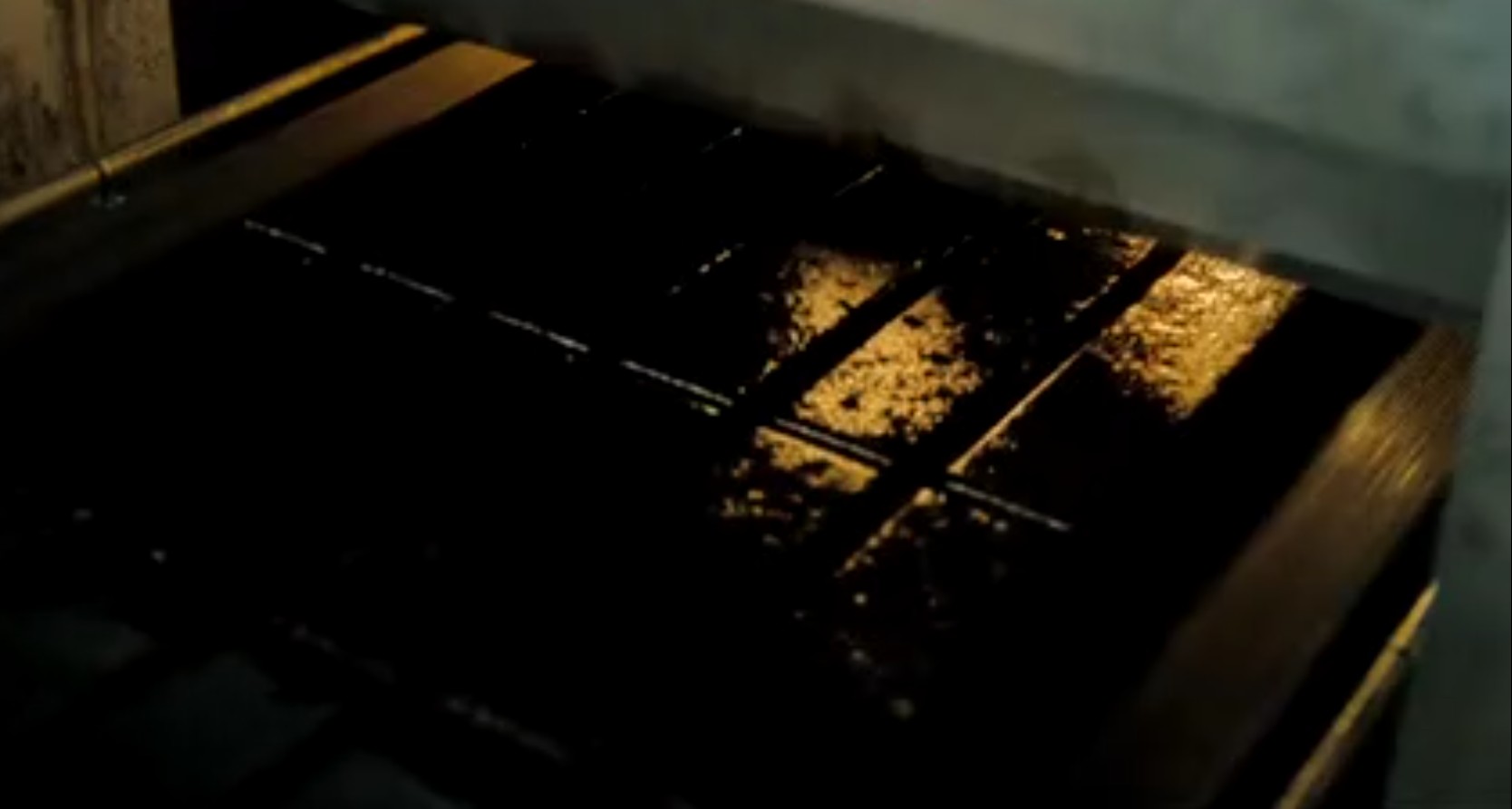 《雪国列车》一辆永不停歇的列车