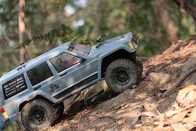 遥控仿真切诺基,大切诺基改装包围