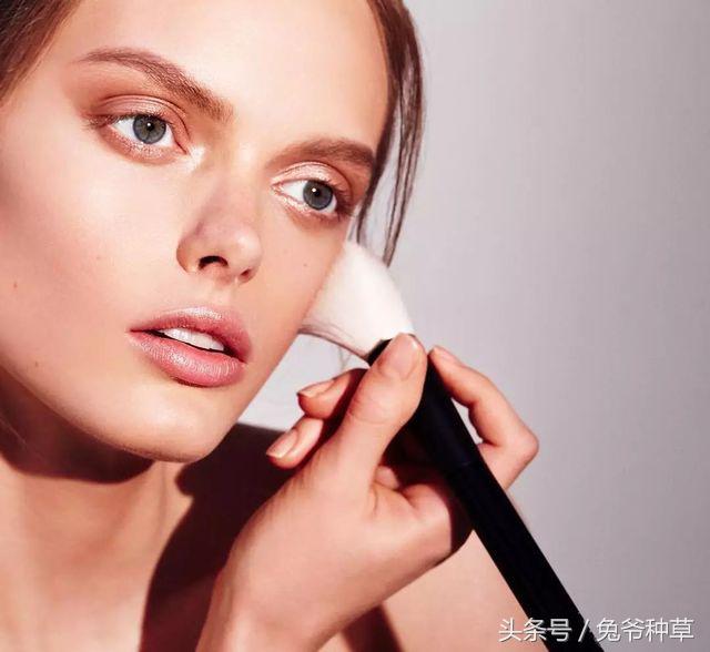 600块搭一整套秋季彩妆！就是这么666666