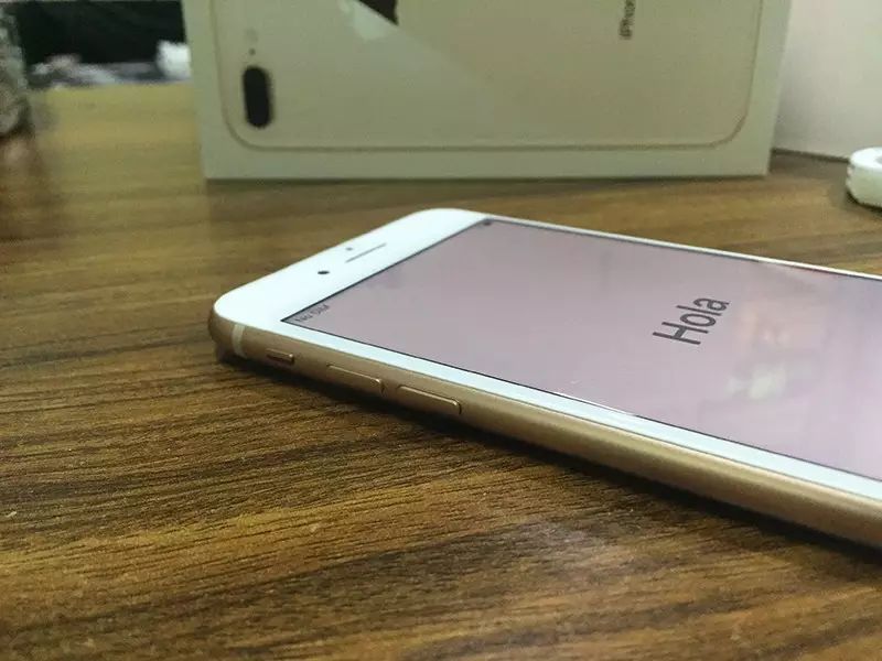 港版iPhone8Plus腮红金开箱实拍：这金色有点特别