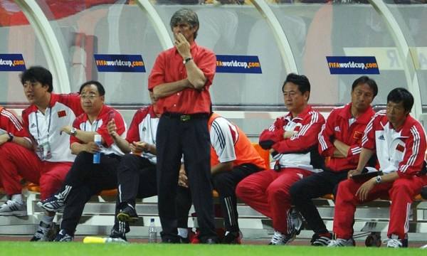 建业做法事、富力染金漆!盘点绿茵场上五花八门的玄学迷信