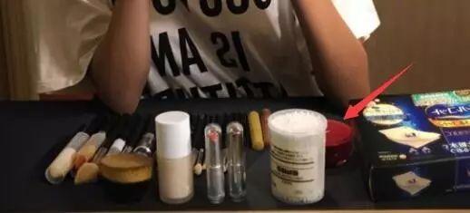 古力娜扎白出天际！竟然只用20元的化妆品？