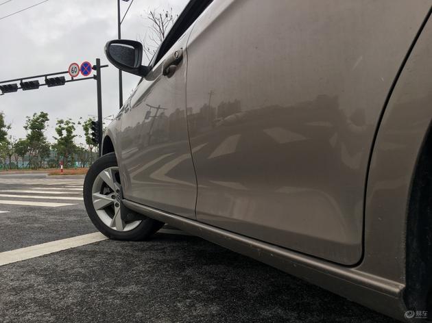 2014年大众宝来手动1.6实测油耗,2015年大众宝来1.6手动挡优缺点