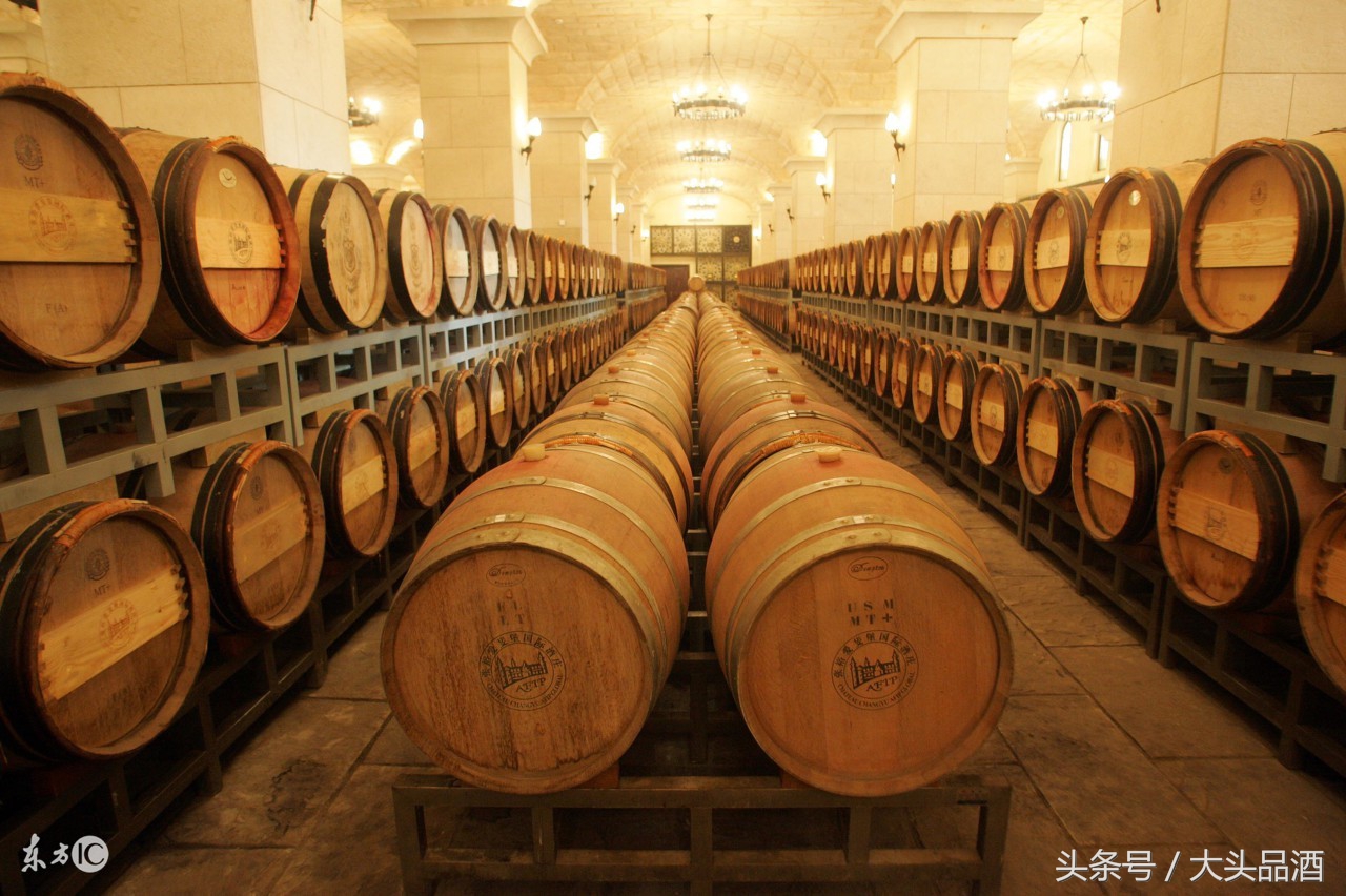 拉菲酒庄是几级酒庄啊,拉菲是哪个家族旗下的