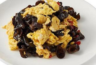 黑木耳和阿司匹林哪个更安全,黑木耳可以代替阿司匹林