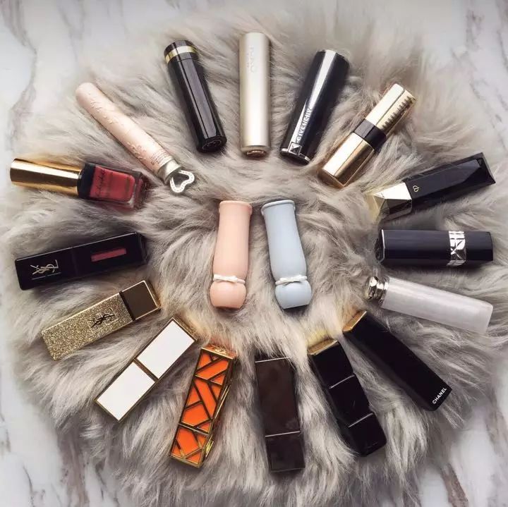 sk2和雅诗兰黛能混着用吧,雅诗兰黛和sk2谁更好用