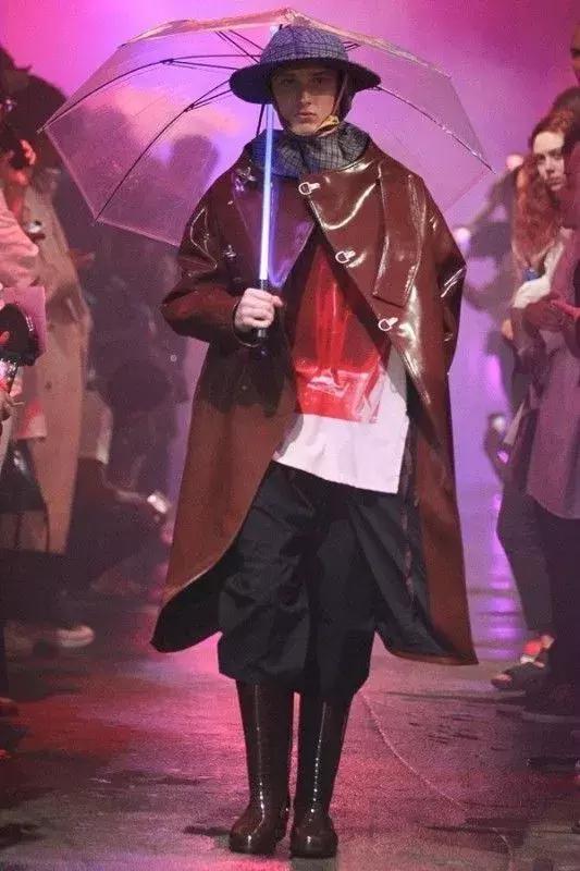 夏季出门必备的装备,夏日出门的最佳装备