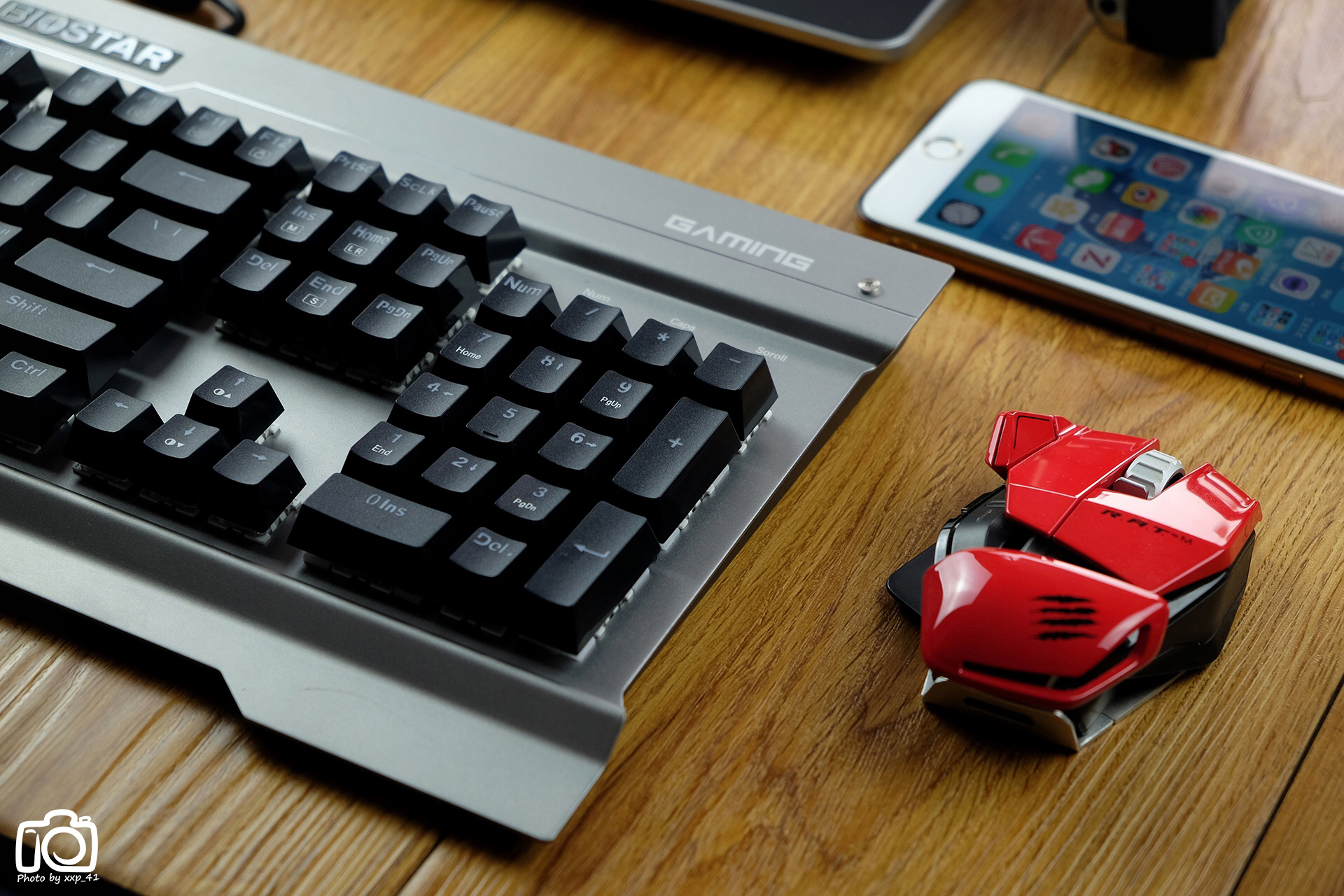 噼里啪啦打字噪，居然还防水：映泰沙漠方舟GK30青轴电竞机械键盘