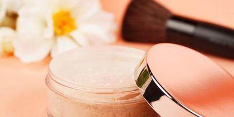 蜜粉粉饼散粉的区别,蜜粉散粉粉饼的区别和使用