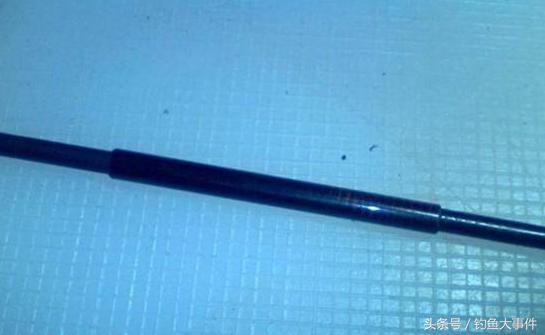 鱼竿手把节卡死怎样搞好,鱼竿竿节卡死怎么收回去