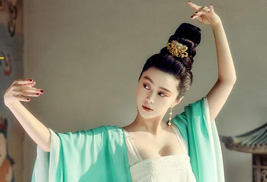 杨贵妃为何如此受唐玄宗宠爱,杨贵妃为什么能受唐玄宗独宠